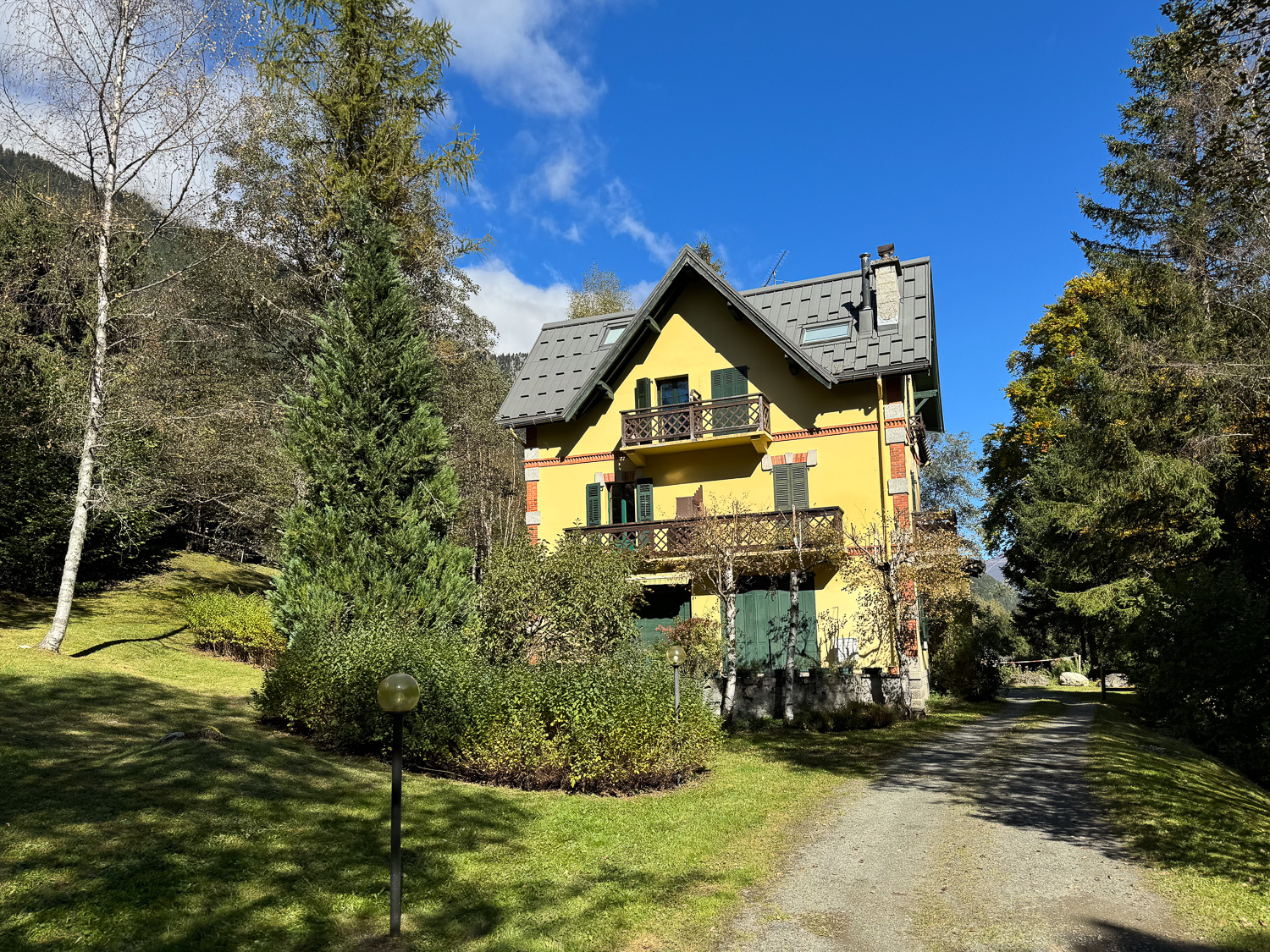 Charming Duplex Apartment for sale in Chamonix Les Nants Area